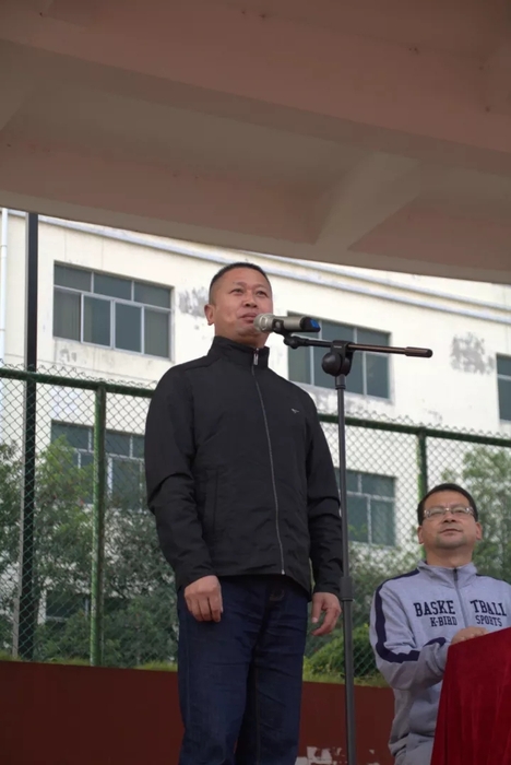 紫阳中学举行第十四届田径运动会 - 婺源紫阳中学